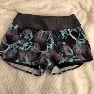 Running shorts